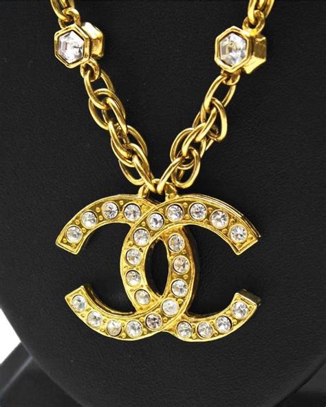 chanel mop necklace|chanel chain necklace.